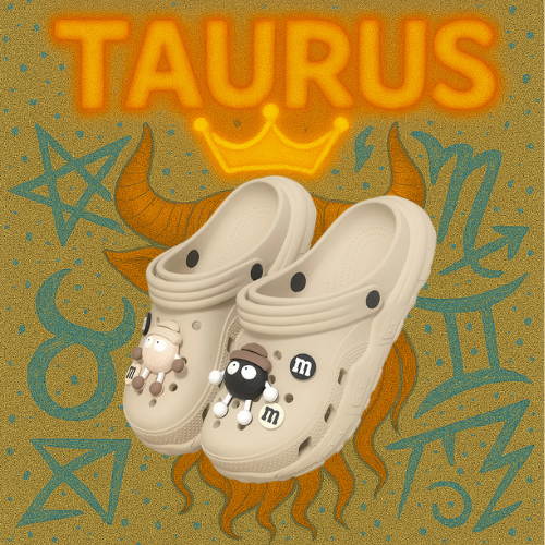 Kreuz-Clogs mit Charms – Bequeme Hausschuhe für die ganze Familie