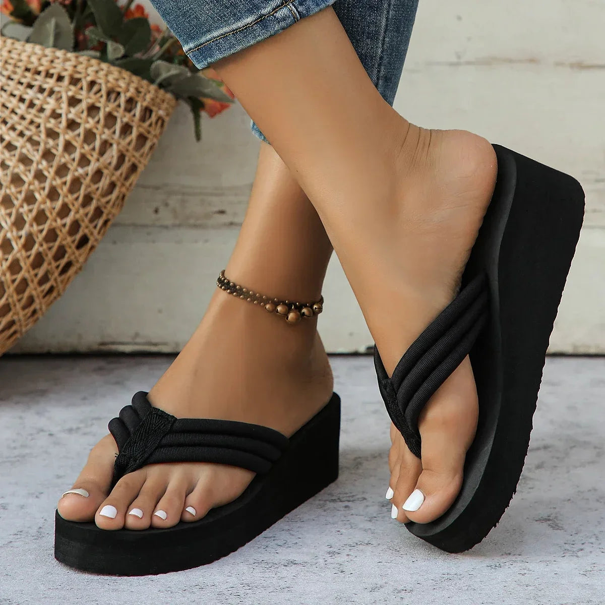 „SunnyLite™ Quick-Dry Flip-Flops – Leicht, bequem & sommerready“