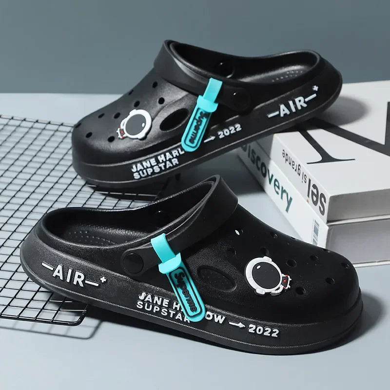 Leichte Strand- & Hausschuhe – EVA Clogs mit Lochdesign