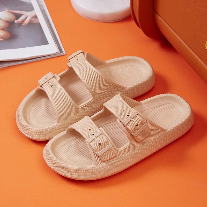 „SkyStep™ Plateau-Slides – Sommer 2025 Must-have für Strand & Home“