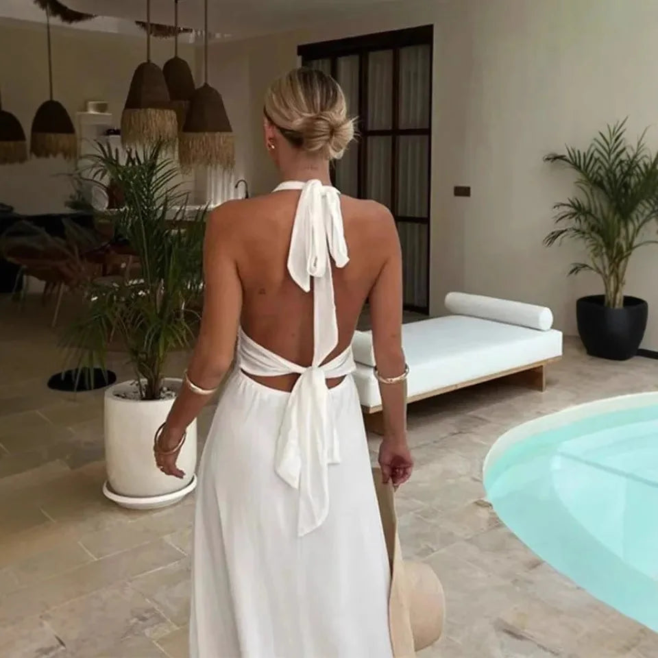 Rückenfreies Neckholder-Kleid – Elegant & Verführerisch