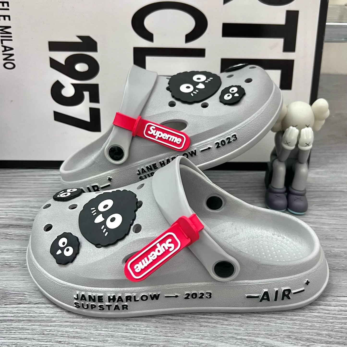 Leichte Strand- & Hausschuhe – EVA Clogs mit Lochdesign