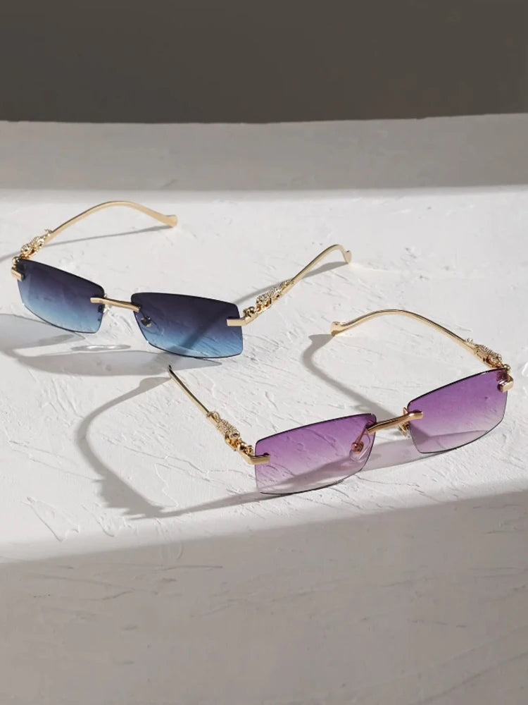 Stylische randlose Unisex-Brille mit elegantem Metallrahmen – modern, leicht & perfekt für Fashion-Looks oder Street-Style-Snaps. Ein Must-have für Trendsetter! Jetzt im Angebot: Wähle 1 oder 2 Stück & setze ein Statement!