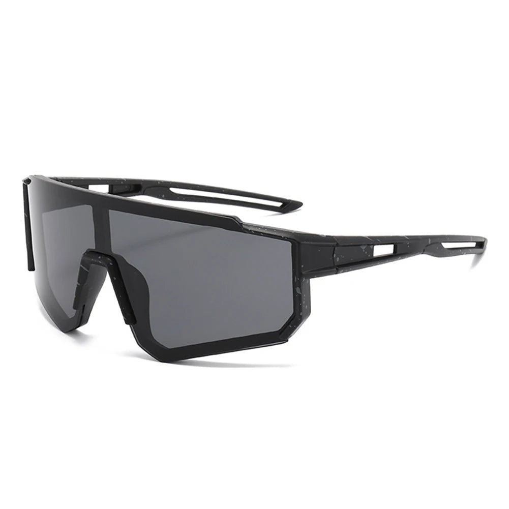 Kinder-Sportsonnenbrille – maximaler UV-Schutz & stylisches Design! Leicht, bruchsicher & bequem für Outdoor-Abenteuer. Perfekt für Baseball, Radfahren & mehr. Schützt die Augen & sitzt sicher. Hol sie jetzt für aktive Kids!