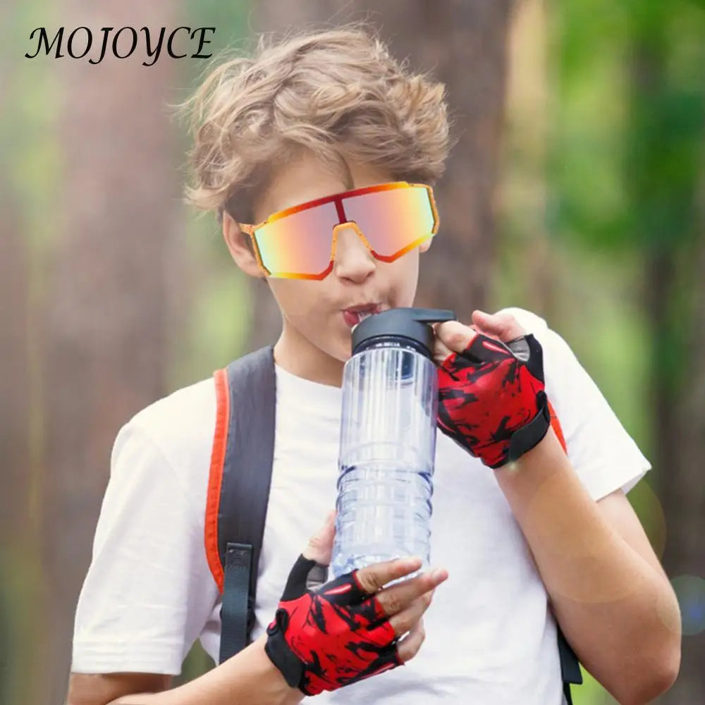 Kinder-Sportsonnenbrille – maximaler UV-Schutz & stylisches Design! Leicht, bruchsicher & bequem für Outdoor-Abenteuer. Perfekt für Baseball, Radfahren & mehr. Schützt die Augen & sitzt sicher. Hol sie jetzt für aktive Kids!