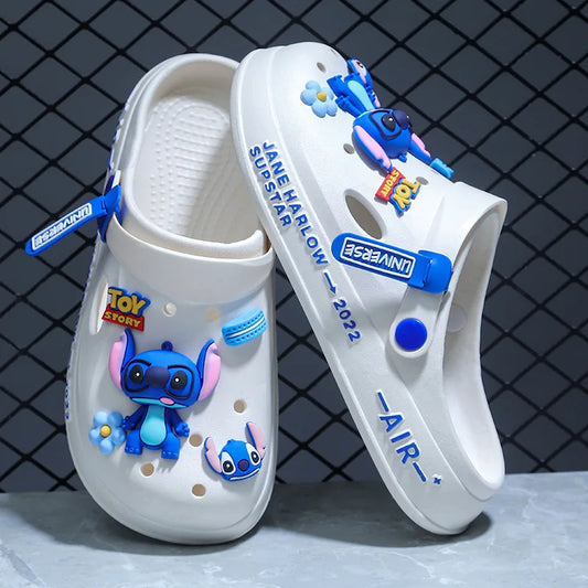Trendige Stitch Hausschuhe – Dicke Sohle & Anti-Rutsch Design