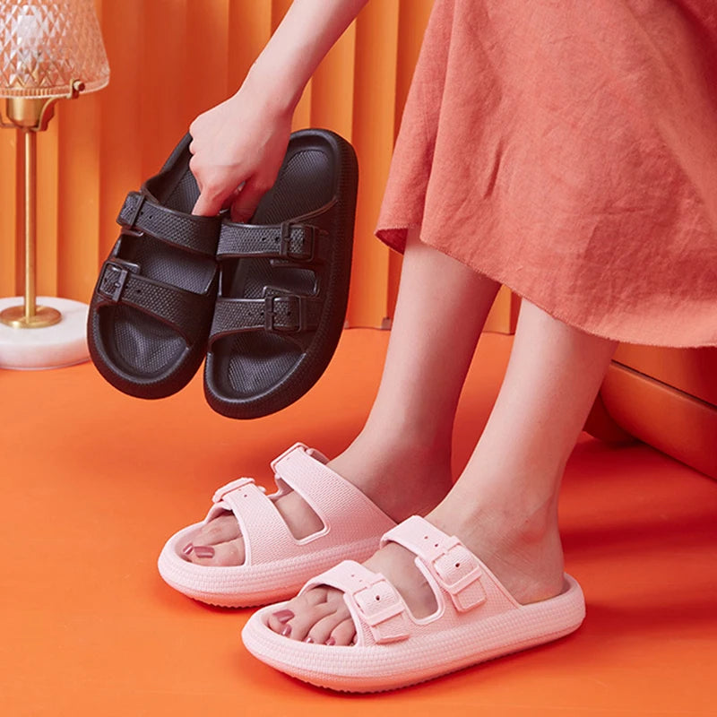 „SkyStep™ Plateau-Slides – Sommer 2025 Must-have für Strand & Home“
