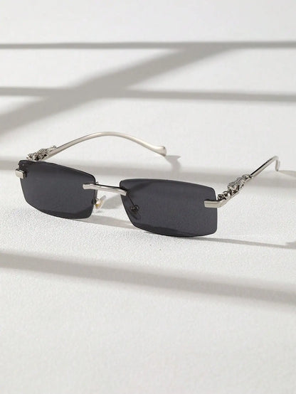 Stylische randlose Unisex-Brille mit elegantem Metallrahmen – modern, leicht & perfekt für Fashion-Looks oder Street-Style-Snaps. Ein Must-have für Trendsetter! Jetzt im Angebot: Wähle 1 oder 2 Stück & setze ein Statement!